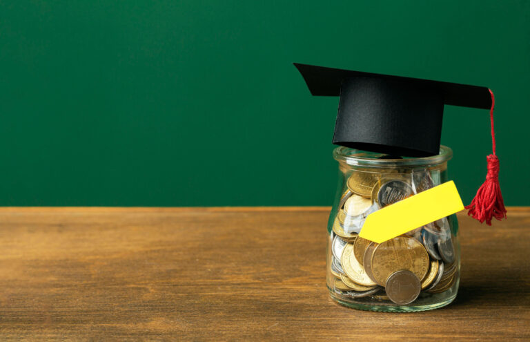 Debt consolidation for students with loans: All-inclusive Info